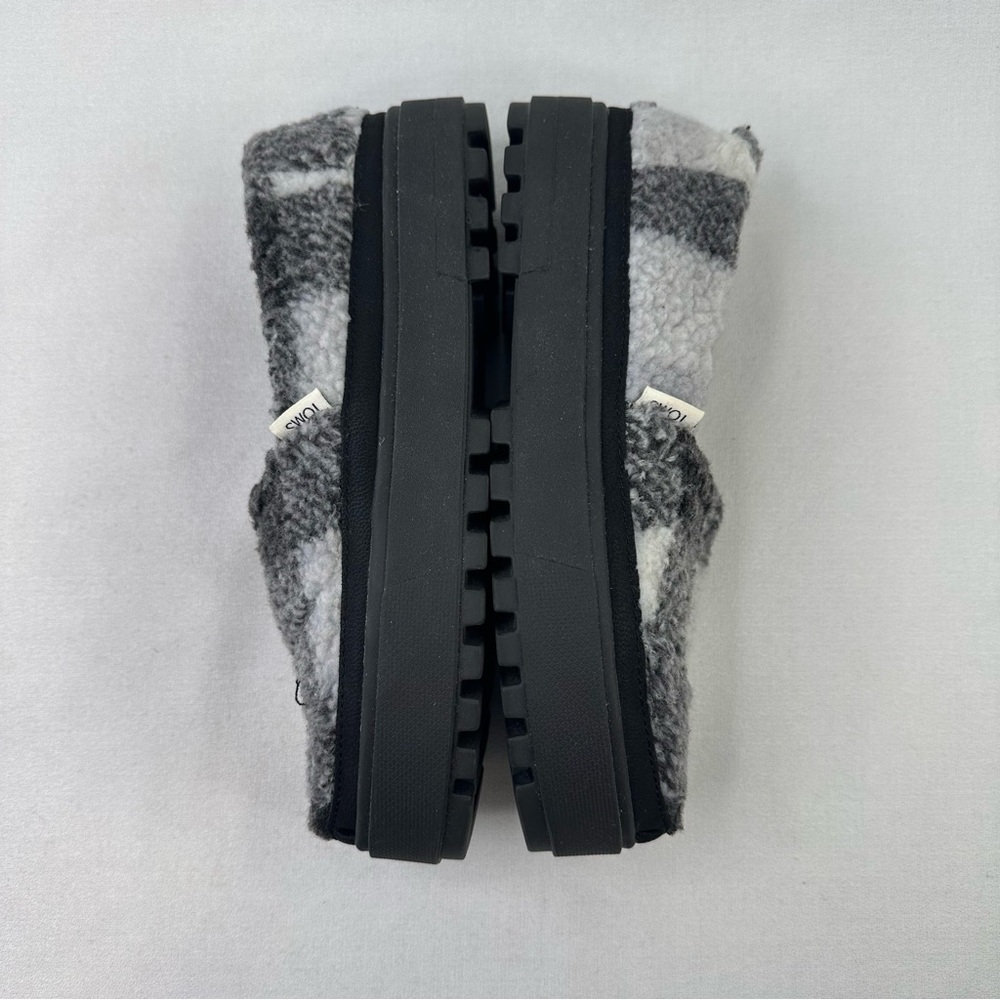 TOMS Sherpa Plaid Slip On Platform Shoes Gray White Cozy Women’s 7 - Picture 5 of 10